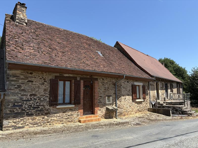 Proche Pompadour, petit hameau