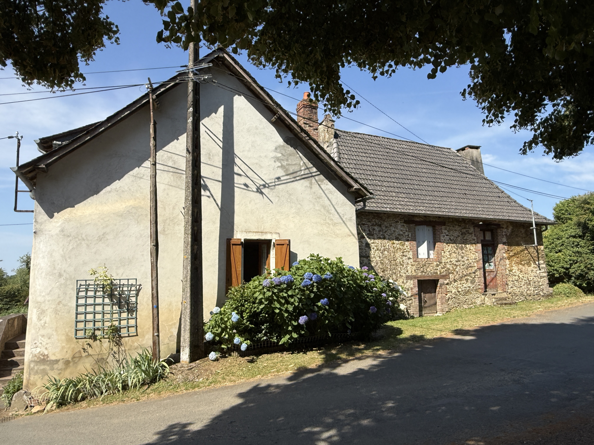 FERMETTE PROCHE DU VILLAGE