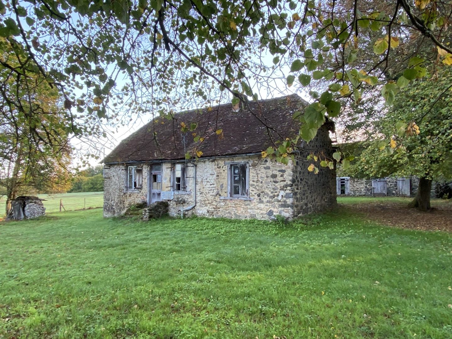 FERMETTE A RENOVER PROCHE LUBERSAC