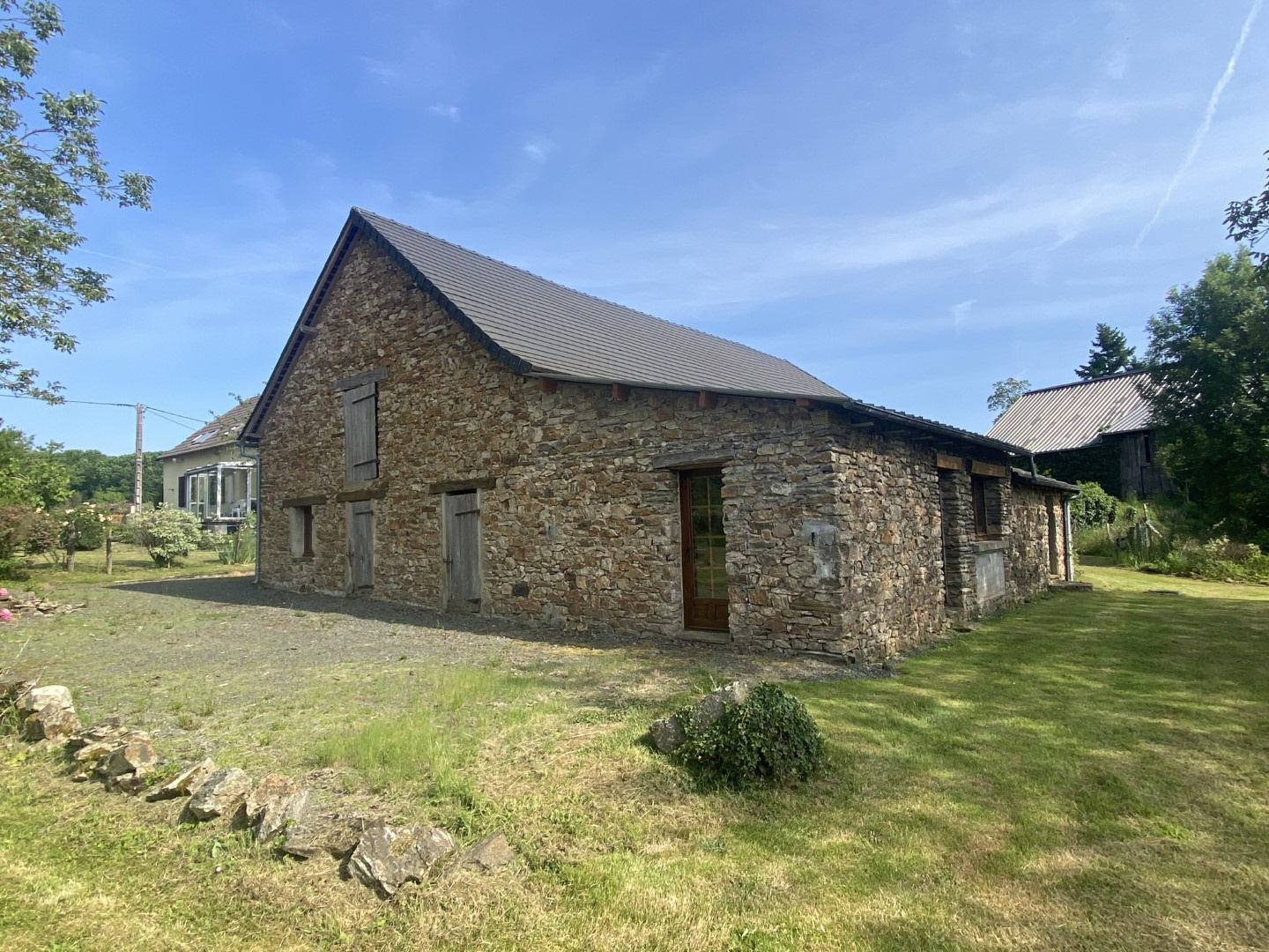 MAISON EN PIERRES TB ETAT DEPENDANCES