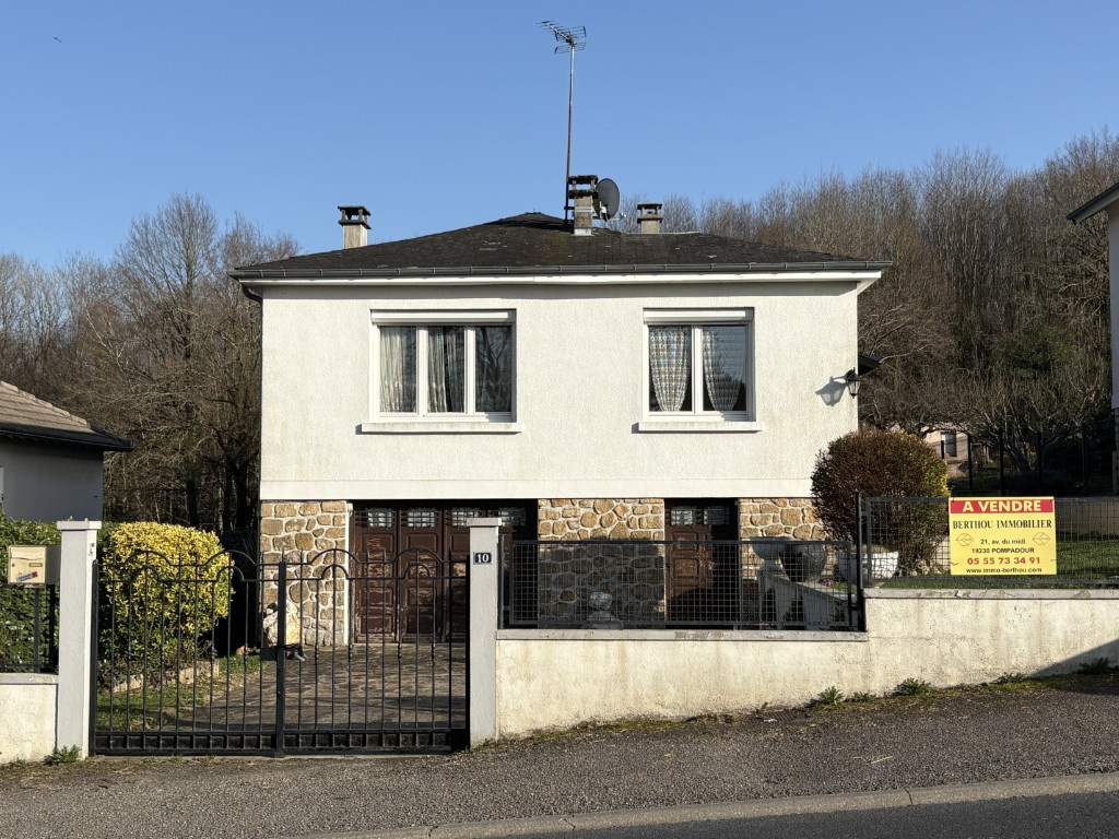 Mi-chemin Brive et Limoges, 15 mn accès A20, Pompadour, proc