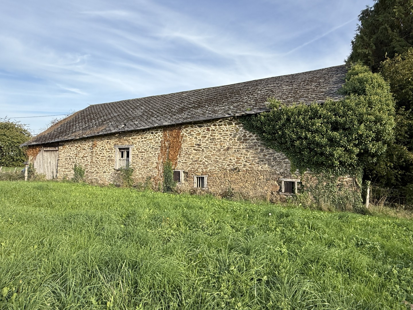 GRANGE A AMENAGER EN HABITATION